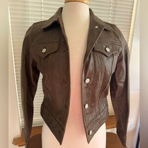 Leather Jacket in brown never used, in excellent condition